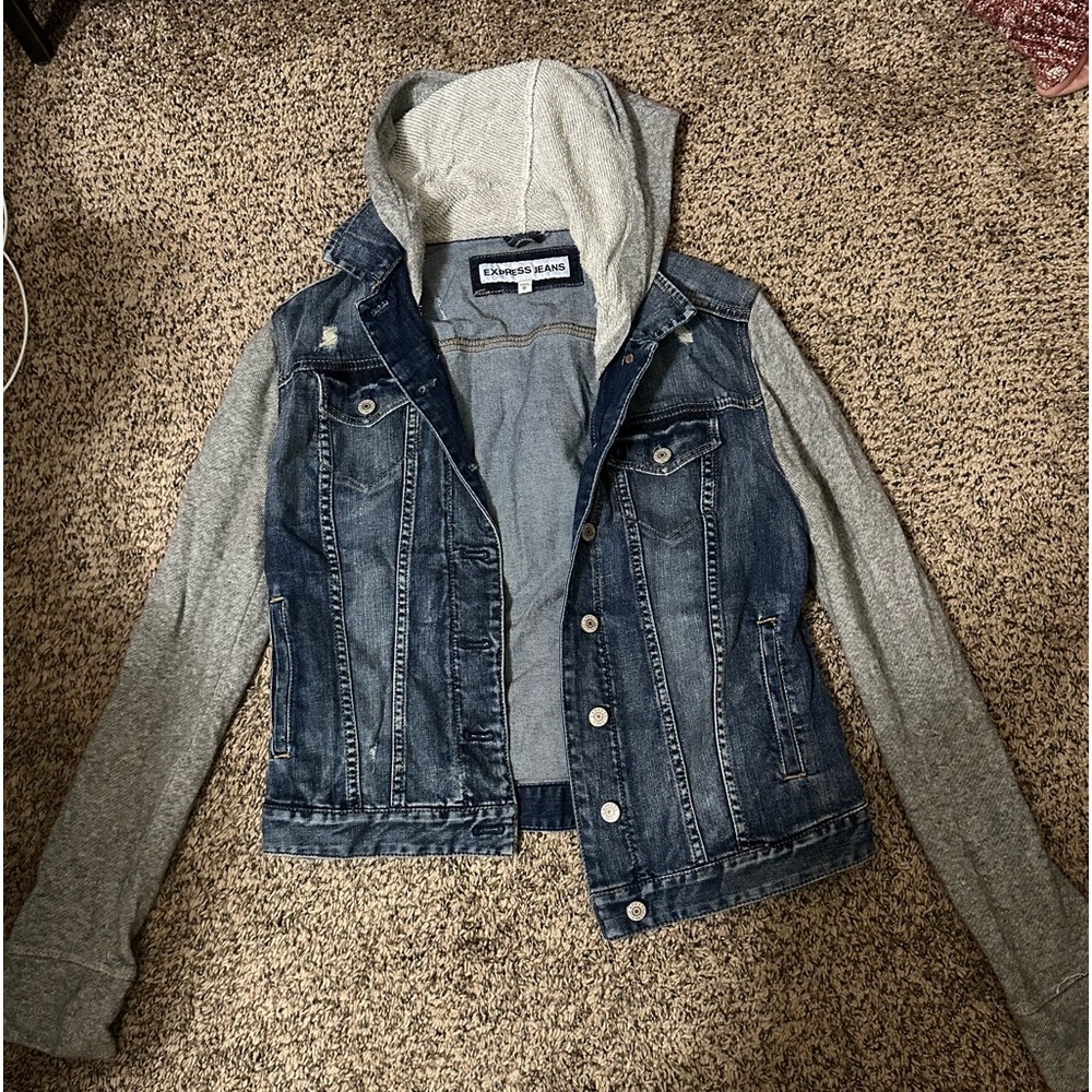 Jean jacket. Express. Size M.